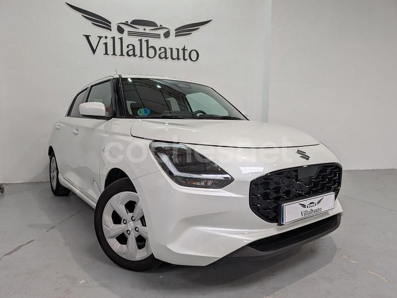 Blanco Usado 2024 Suzuki Swift Berlina | 17.500 € (Precio justo) - Imagen 1/4