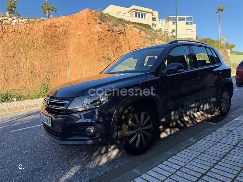 Usado VW Tiguan Business 140 CV (102 kW) 2014 Azul SUV