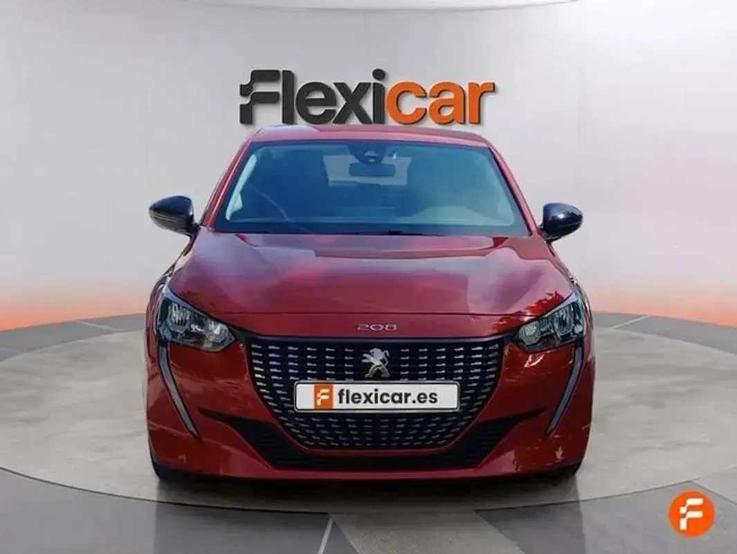 Usado Peugeot 208 Allure 101 CV (74 kW) 2022 Rojo Utilitario