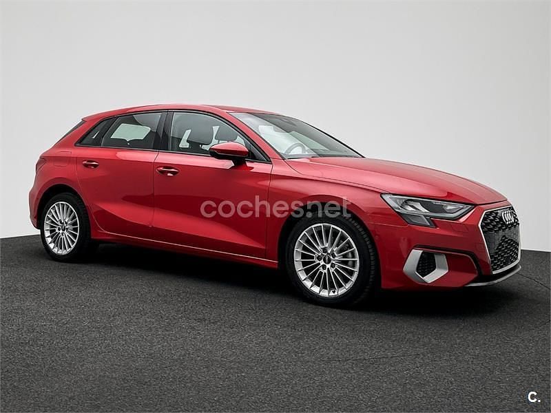 Usado Audi A3 Advanced Plus 110 CV (80 kW) 2022 Rojo Berlina