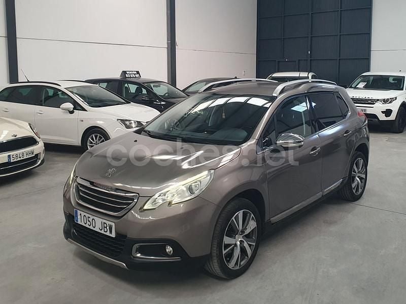 Gris / plata Usado 2014 Peugeot 2008 Allure SUV | 7499 € (Precio justo) - Imagen 1/4