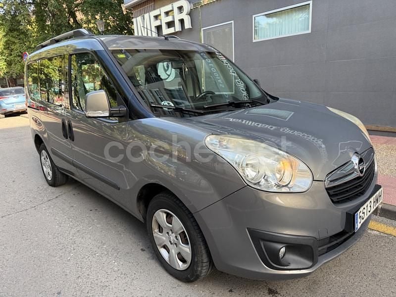 Usado Opel Combo Selective 105 CV (77 kW) 2013 Beige Monovolumen