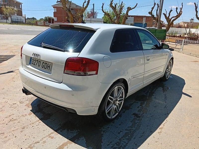 Usado Audi A3 Ambiente 140 CV (102 kW) 2008 Blanco Utilitario