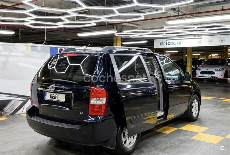 Usado Kia Carnival Active 185 CV (136 kW) 2007 Negro Monovolumen