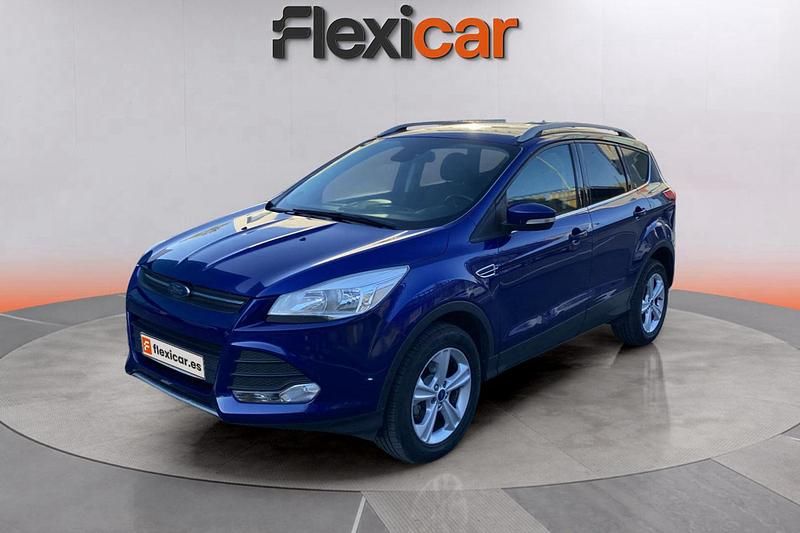 Usado Ford Kuga Trend 120 CV (88 kW) 2016 Azul SUV