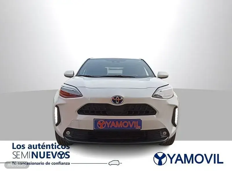 Usado Toyota Yaris Cross Active 116 CV (85 kW) 2022 Blanco SUV