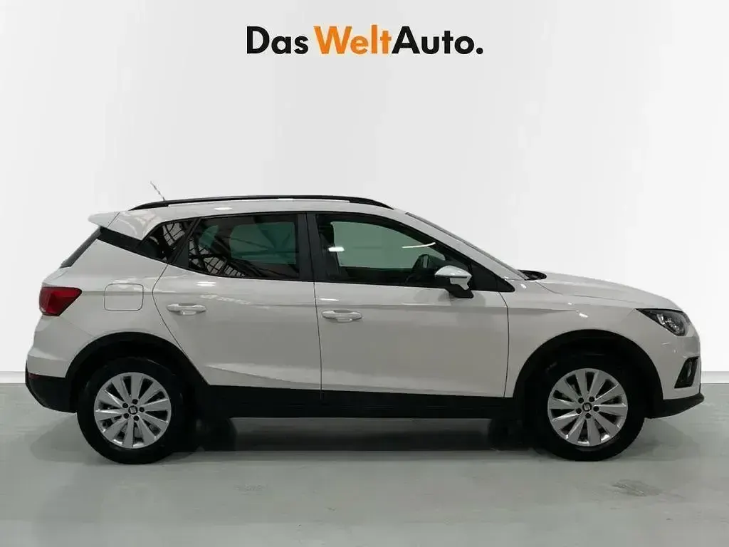 Usado Seat Arona Ecomotive 116 CV (85 kW) 2019 Blanco SUV