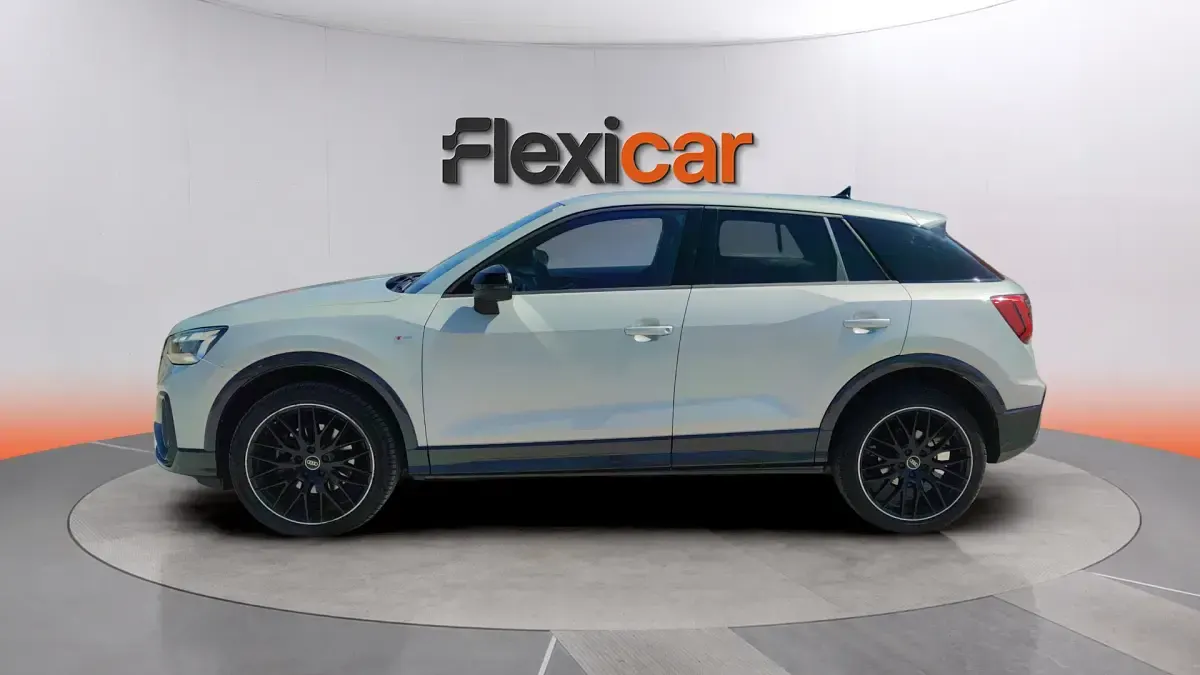 Usado Audi Q2 Premium 150 CV (110 kW) 2024 Gris SUV