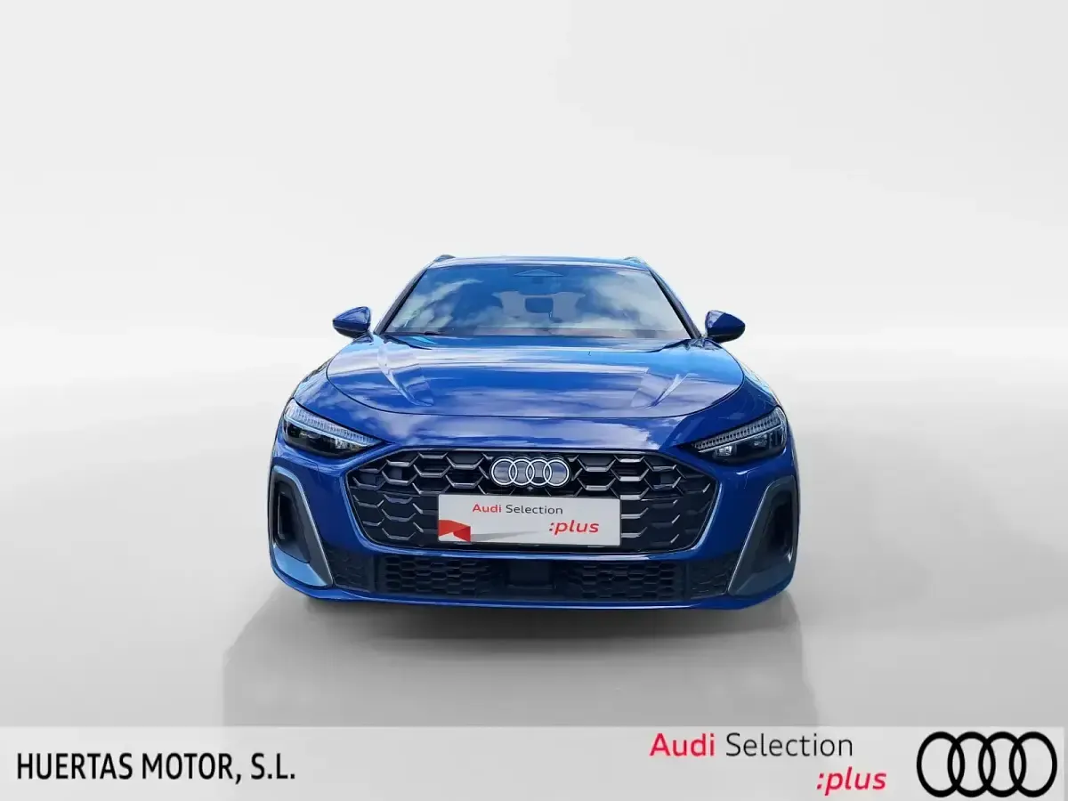 Usado Audi A5 S-Line 204 CV (150 kW) 2025 Azul Familiar