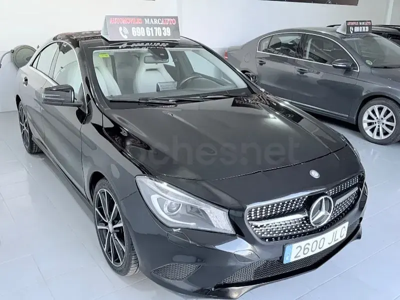 Usado Mercedes CLA200 AMG line 136 CV (100 kW) 2016 Negro Coupe