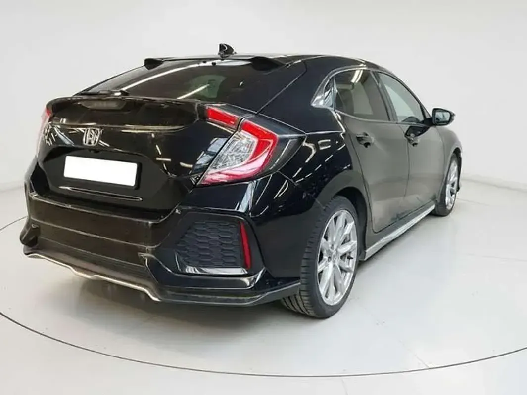Usado Honda Civic Elegance 120 CV (88 kW) 2020 Negro Utilitario