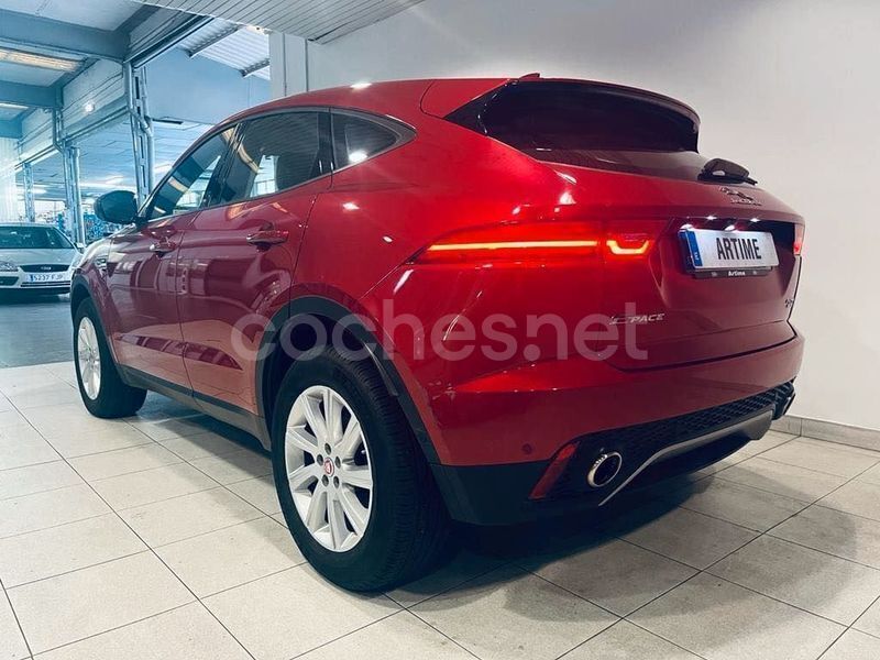 Usado Jaguar E-Pace 249 CV (183 kW) 2018 Granate SUV