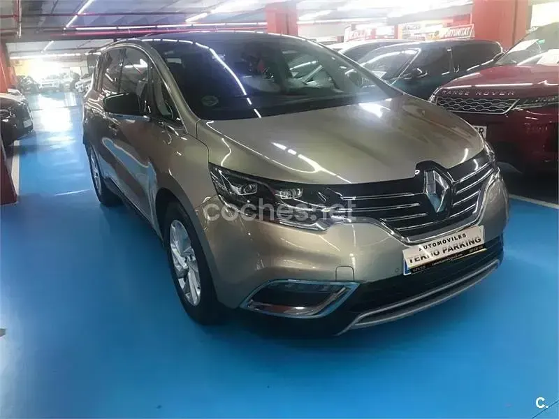 Usado Renault Espace Zen 160 CV (117 kW) 2016 Gris / plata Monovolumen