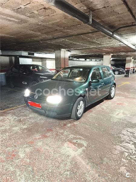 Usado VW Golf IV Highline 105 CV (77 kW) 2003 Verde Berlina