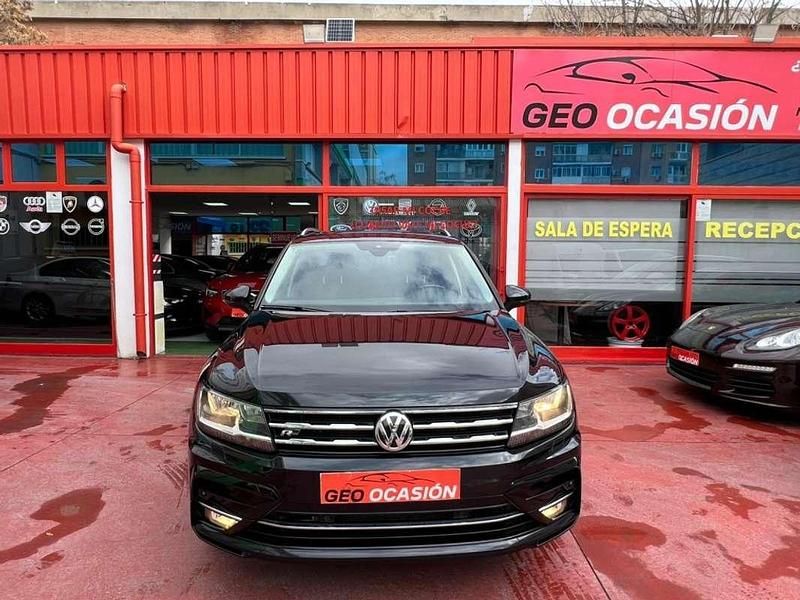 Usado VW Tiguan Sportline 190 CV (139 kW) 2020 Negro SUV