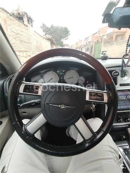 Usado Chrysler 300C 218 CV (160 kW) 2006 Negro Berlina