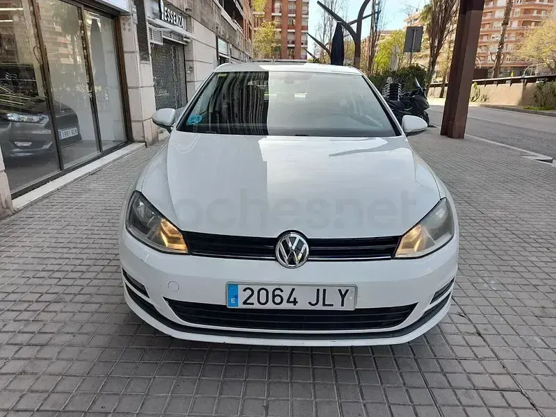 Usado VW Golf VII Advance 110 CV (80 kW) 2016 Blanco Berlina