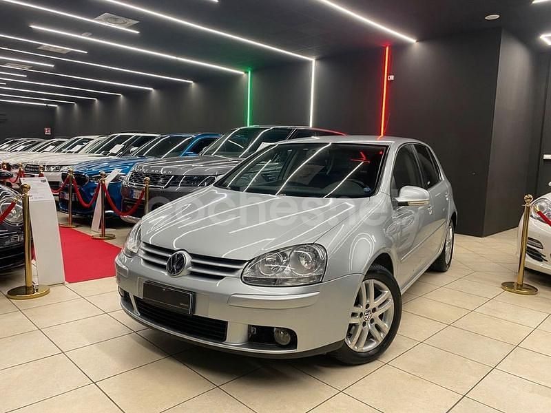 Gris / plata Usado 2007 VW Golf V Highline Berlina | 6000 € (Buen precio) - Imagen 1/4