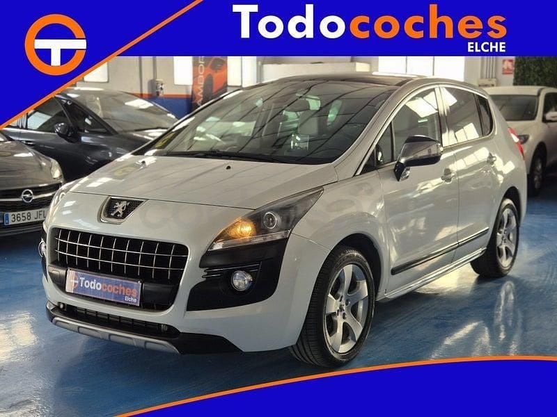 Usado Peugeot 3008 Business-Line 112 CV (82 kW) 2012 Blanco Familiar