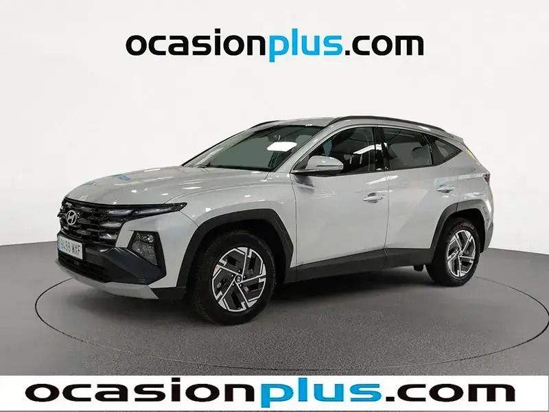 Gris plata Usado 2024 Hyundai Tucson SUV | 27.728 € (Buen precio) - Imagen 1/4