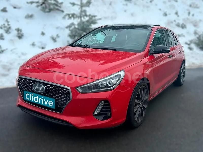 Usado Hyundai i30 Style 140 CV (102 kW) 2018 Rojo Berlina