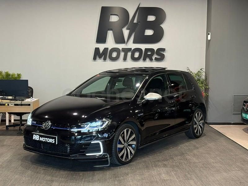 Usado VW Golf VII GTE 204 CV (150 kW) 2018 Negro Berlina