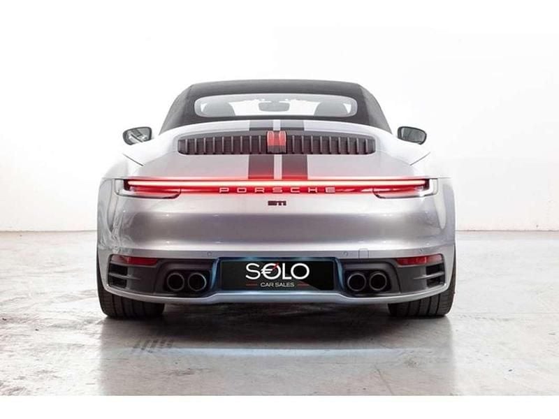 Usado Porsche 911 Carrera Cabriolet 385 CV (283 kW) 2023 Gris / plata Descapotable