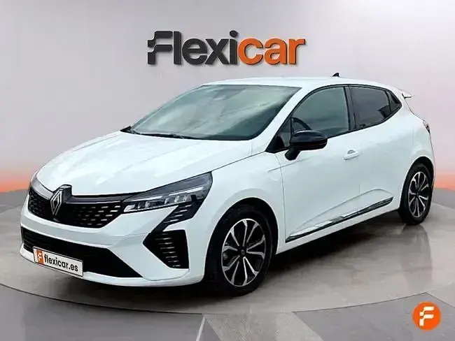 Usado Renault Clio Techno 100 CV (73 kW) 2024 Blanco Utilitario