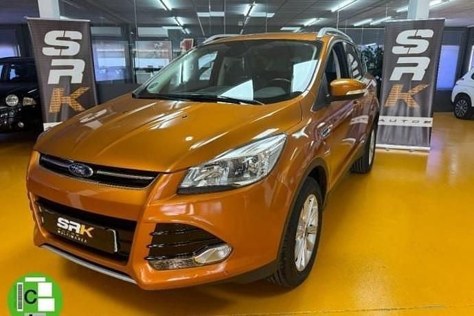 Naranja Usado 2016 Ford Kuga Titanium SUV | 13.750 € (Precio justo) - Imagen 1/4