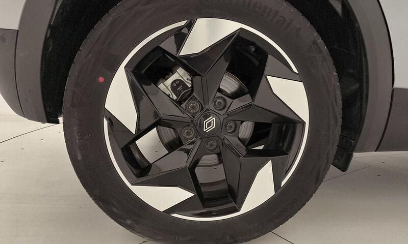 Usado Renault Captur Zen 100 CV (73 kW) 2025 Gris SUV