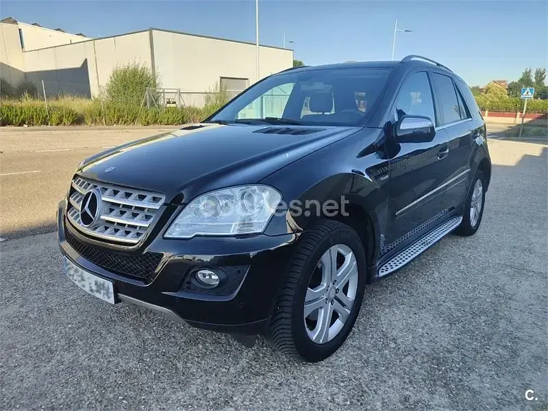 Usado Mercedes ML300 204 CV (150 kW) 2010 Negro SUV