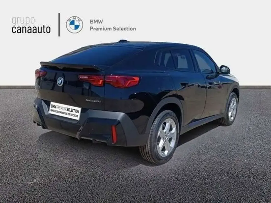 Usado BMW X2 Comfort Edition 170 HP (125 kW) 2025 Preto SUV