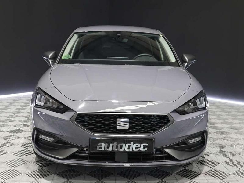 Usado Seat Leon FR 150 CV (110 kW) 2024 Gris Utilitario
