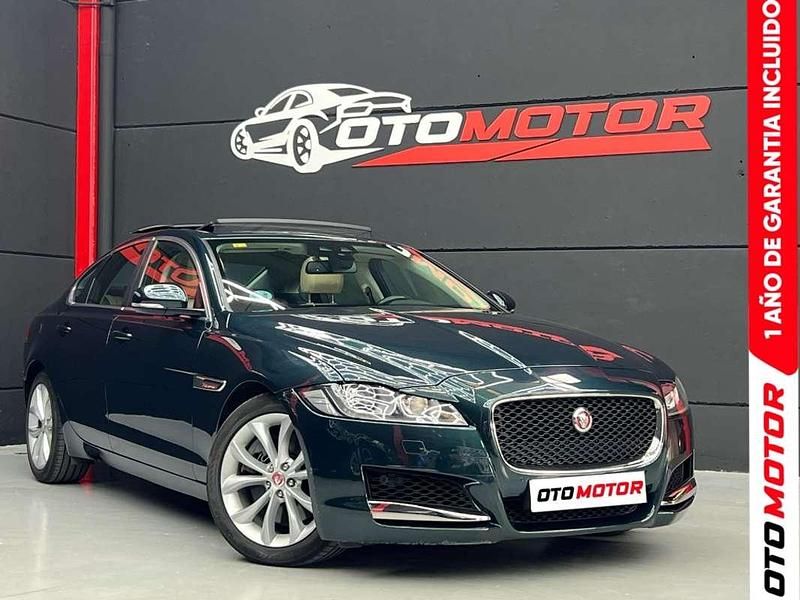 Verde Usado 2023 Jaguar XF Prestige Berlina | 15.990 € - Imagen 1/4