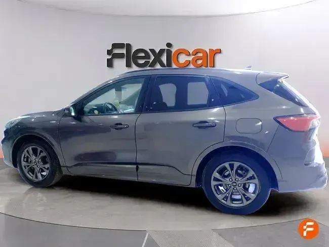 Usado Ford Kuga ST-Line 120 CV (88 kW) 2022 Gris SUV