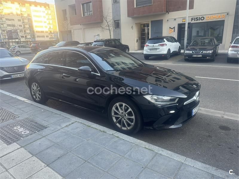 Usado Mercedes CLA220 Shooting Brake 190 CV (139 kW) 2021 Negro Familiar