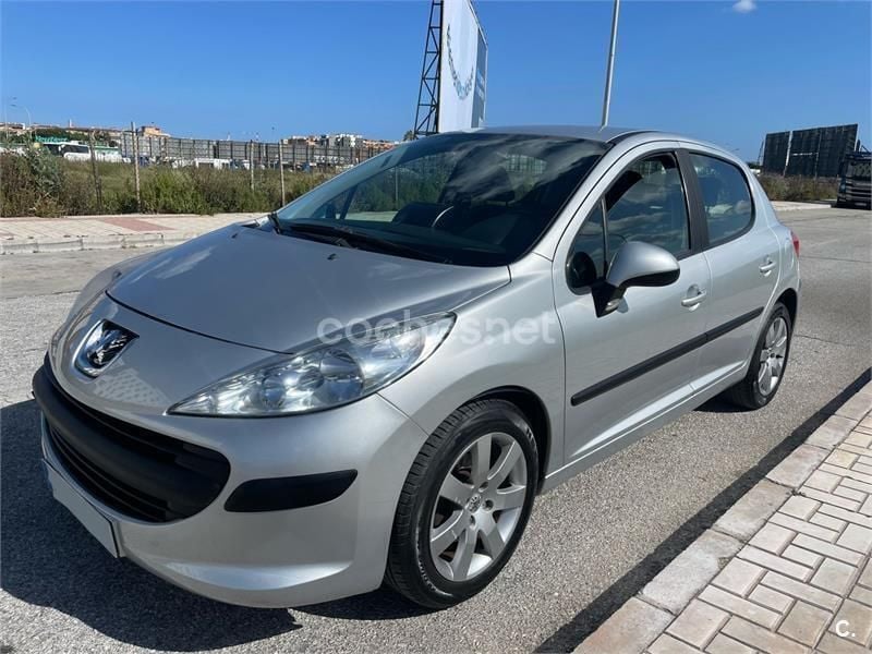 Gris / plata Usado 2008 Peugeot 207 Berlina | 3990 € (Precio justo) - Imagen 1/4