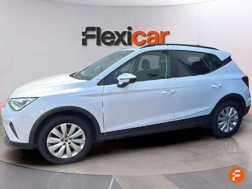 Usado Seat Arona Style 116 CV (85 kW) 2024 Blanco SUV