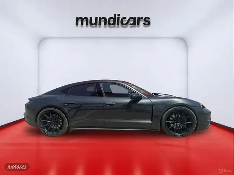 Usado Porsche Taycan 300 kW (408 CV) 2021 Negro Berlina