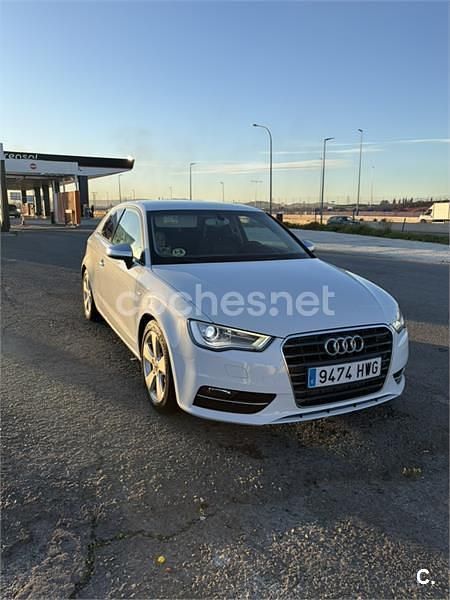 Usado Audi A3 Attraction 150 CV (110 kW) 2014 Blanco Berlina