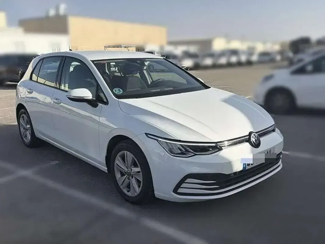 Usado VW Golf VIII 116 CV (85 kW) 2021 Blanco Utilitario