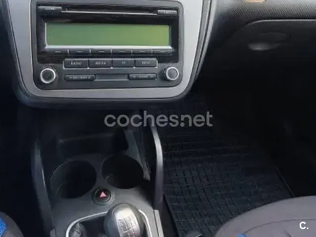 Usado Seat Altea XL Style 105 CV (77 kW) 2014 Blanco Monovolumen