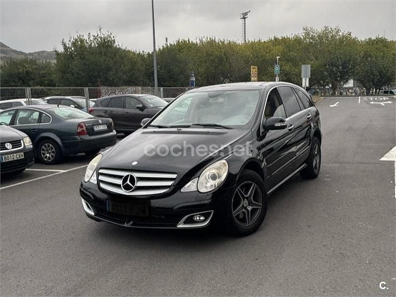 Negro Usado 2007 Mercedes R320 Monovolumen | 5999 € (Buen precio) - Imagen 1/4