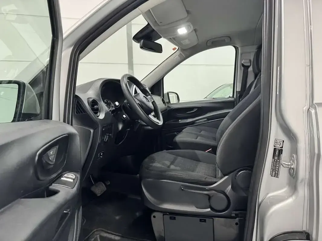 Usado Mercedes Vito 190 CV (139 kW) 2017 Gris Van