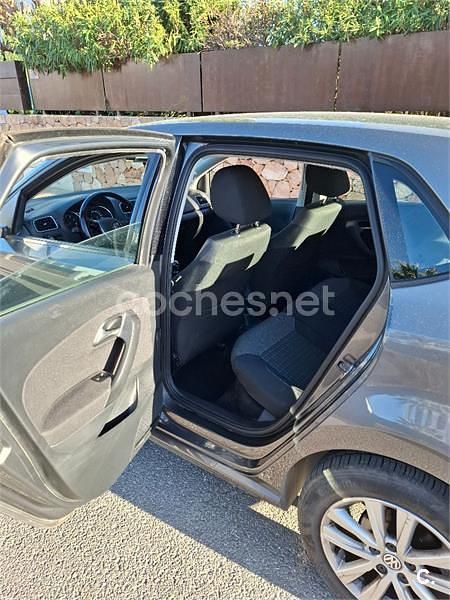 Usado VW Polo Advance 90 CV (66 kW) 2017 Beige Berlina