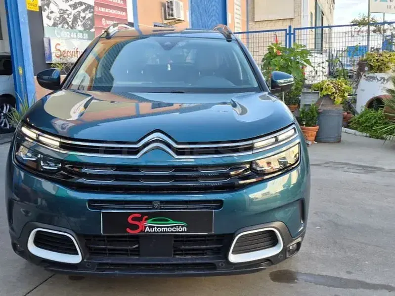 Usado Citroën C5 Aircross Shine 131 CV (96 kW) 2019 Azul SUV