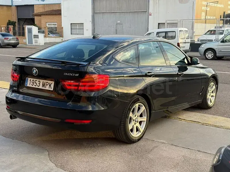 Usado BMW 320 184 CV (135 kW) 2014 Negro Berlina