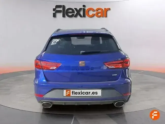 Usado Seat Leon 4Drive 300 CV (220 kW) 2019 Azul