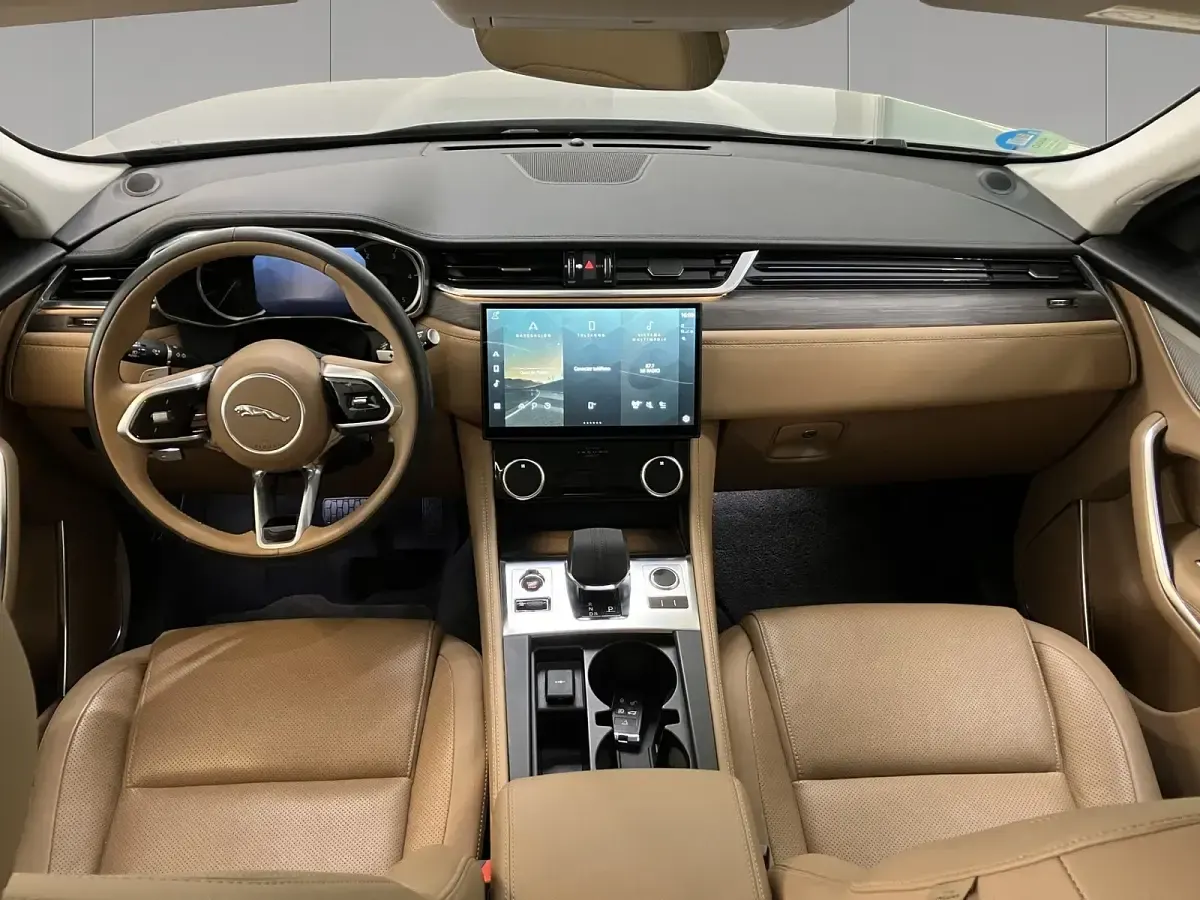 Usado Jaguar F-Pace S 204 CV (150 kW) 2023 Eiger grey SUV