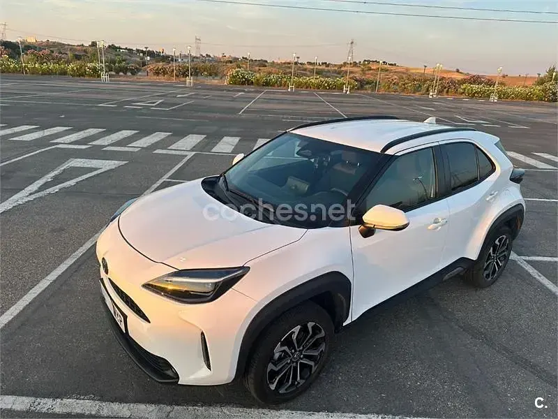 Usado Toyota Yaris Cross Active 116 CV (85 kW) 2025 Blanco SUV